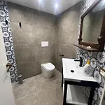 Cluverio House