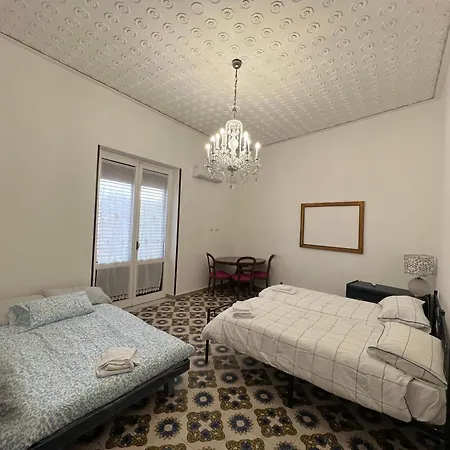 Cluverio House